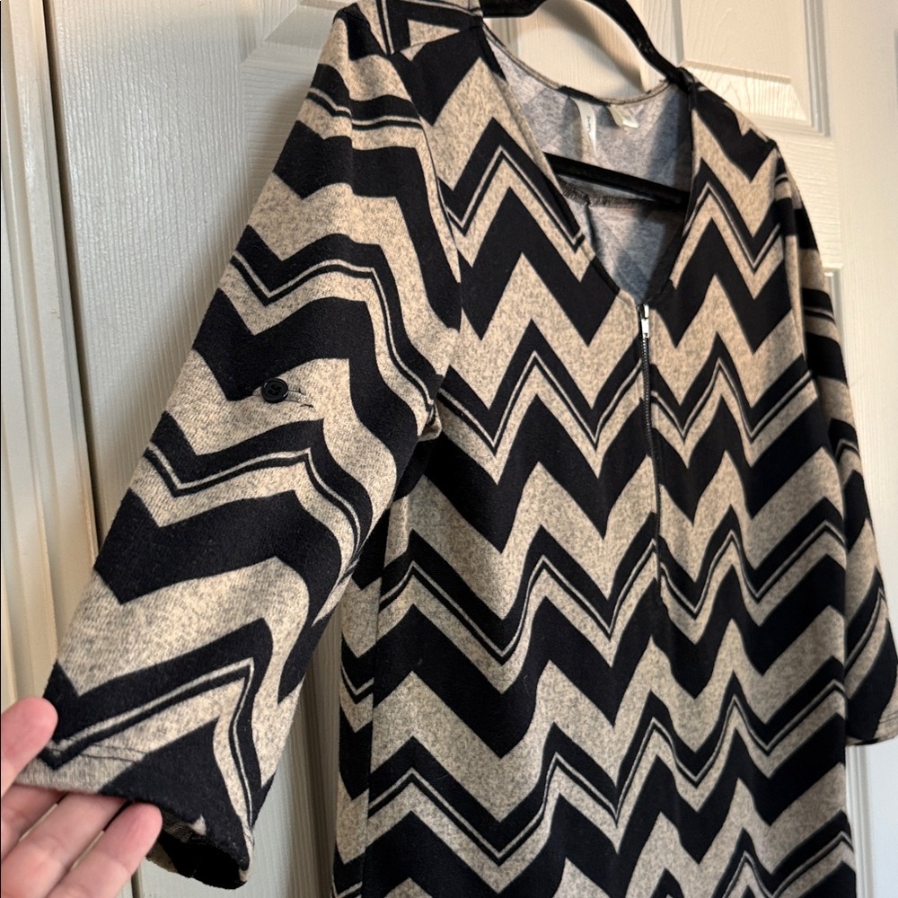 Tacera Black and Tan Chevron Tunic - Picture 3 of 13
